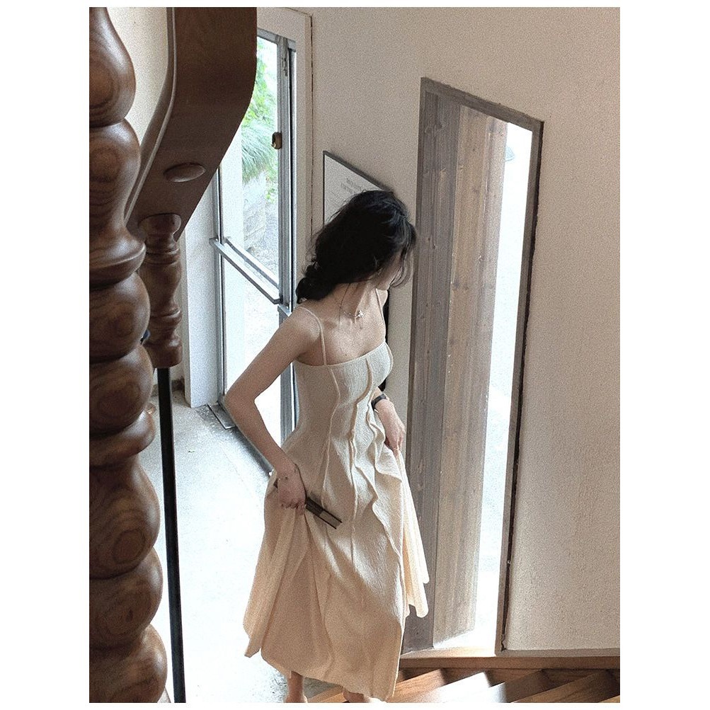 フレンチヘップバーンスタイルサスペンダードレスレディースプリーツレトロニッチコールドハイエンドボトリングスカートドロップシッピング