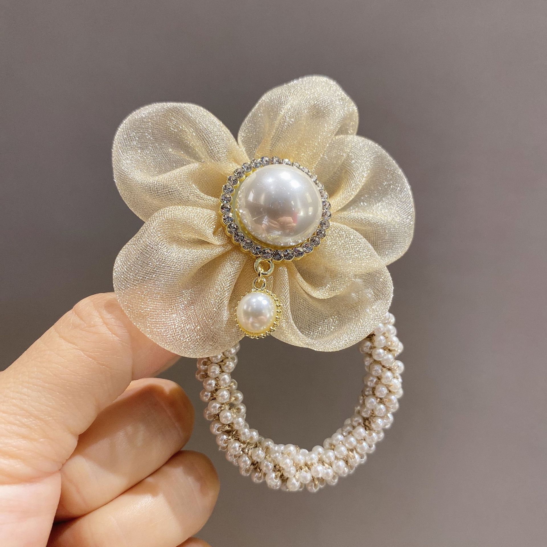 Corea del Sur Dongdaemun pequeñas flores corredores de cabello para mujeres correa de cabello para niñas correa de correa de perlas