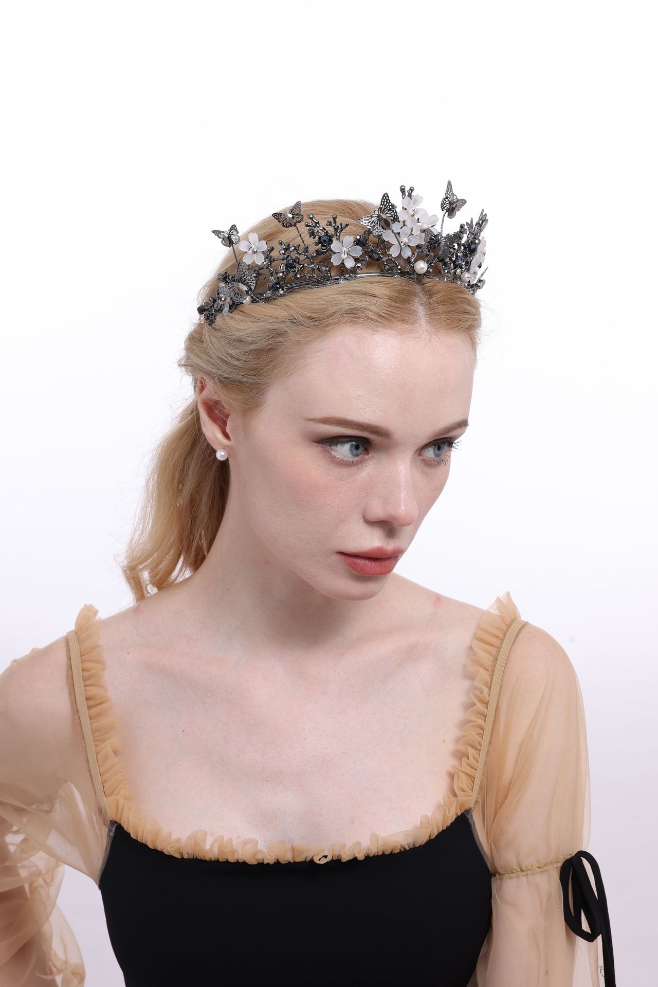 Bride Crown Vintage Style Handmade Hair Accessory For Weddings_voghion.com