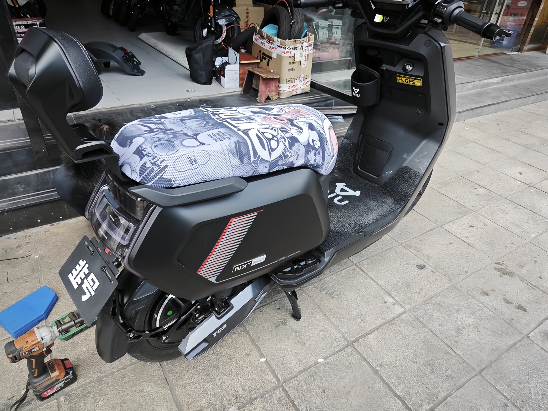 Suitable for Niu Nxt Rear Fender, Nxt-Specific Fender, Widened and Enlarged to Prevent Water and Mud from Splashing, Direct Titanium Accessories