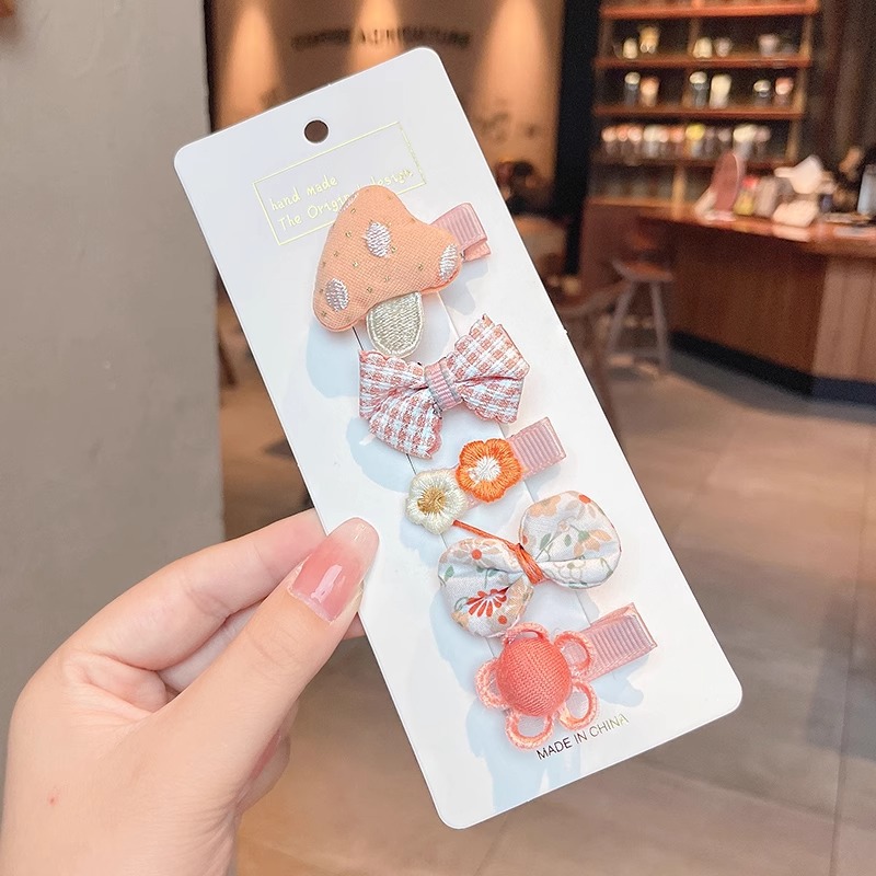 Caricatura encantadora pinza de pelo japonesa mujer lateral roto cabello de una palabra pinza de cabello para niños pequeños pinza de cabello de boca de pato