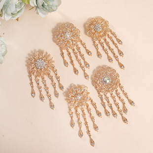 �|�ρ��羳���N�����K�����˹�ւ��y����������Brooch Kebaya