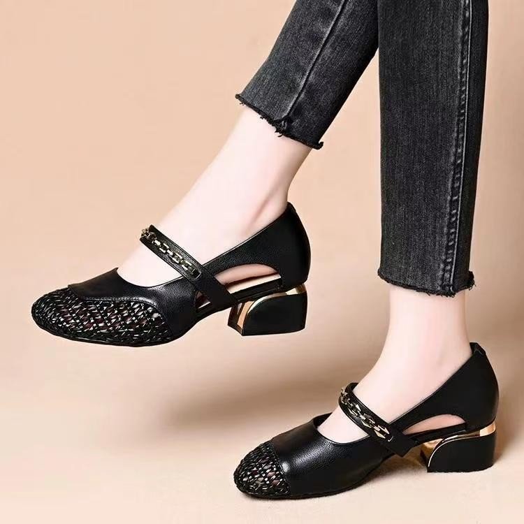 2026 verano nuevo estilo exterior zapatos de mujer transpirables tacones gruesos versátiles zapatos individuales