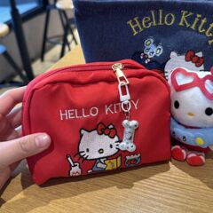 新しいキティかわいい刺繍化粧品バッグポータブル大容量収納コイン旅行雑貨小さな正方形バッグ kt 猫