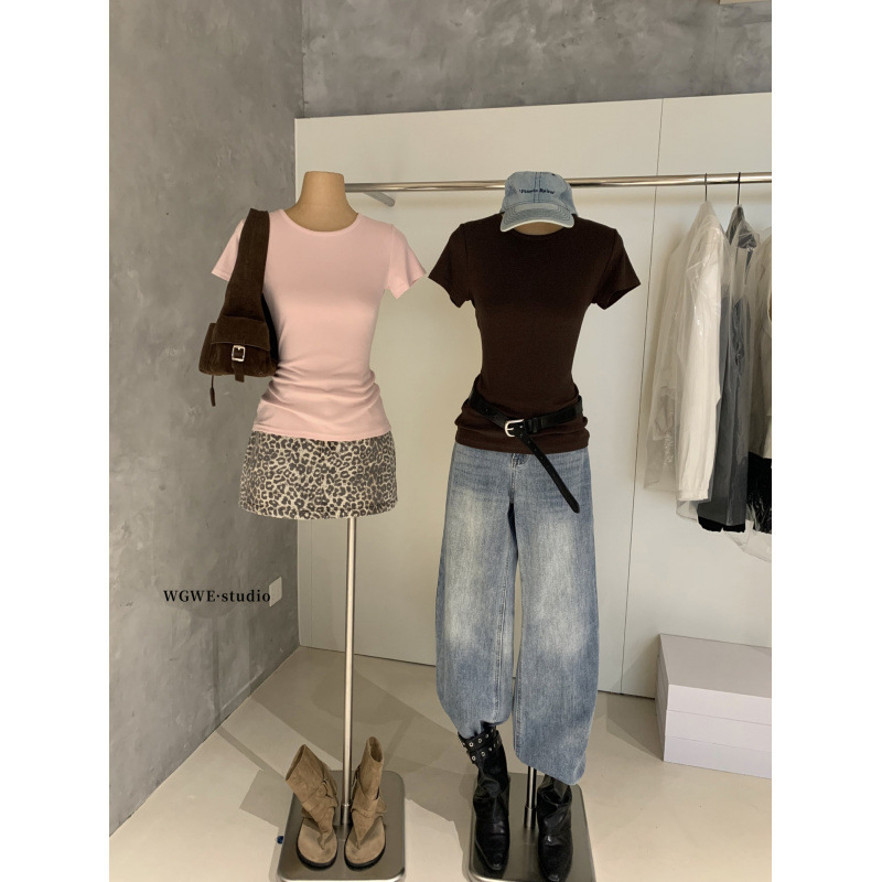 Schnei Wgwe8886 Simple Basic Round Neck Short-Sleeved T-Shirt for Women, Versatile Slim Fit, Slimming and Elegant Base Shirt Top Schnei Wgwe8886 Simple Basic Round Neck Short-Sleeved T-Shirt for Women, Versatile Slim Fit, Slimming and Elegant Base Shirt Top