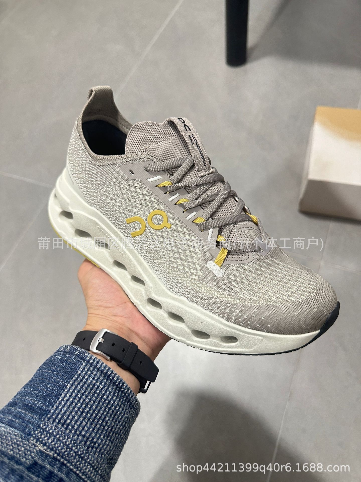 Fábrica de zapatos Putian Onn Run Cloudsurfer Max cómodos y transpirables zapatos deportivos casuales para hombres y mujeres