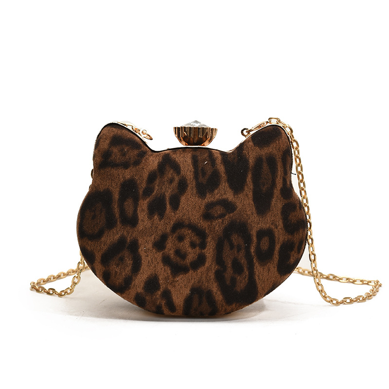 Bolsos populares de este año 2024, nuevo invierno de Europa y América, bolsos de hombro de moda, bolsos retrógrados de leopardo para mujeres.