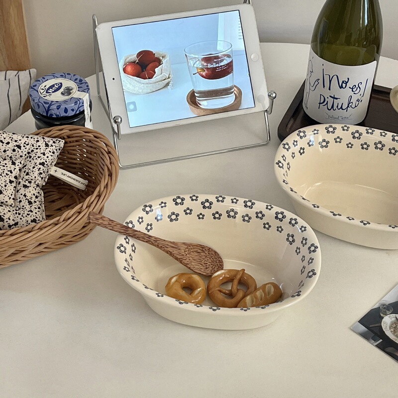 Retro Small Blue Flower Ceramic Bowl, High-Looking Oval Deep Bowl, Salad Bowl, Personal Fruit Bowl, Yogurt Bowl, Noodle Bowl