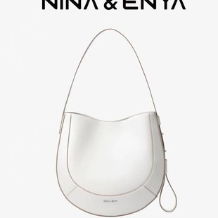 ��ԁɺͬ��NINA ENYA ���ȶ���ѩ���ͨ�ڰٴ�μ�б�������Ҹ��