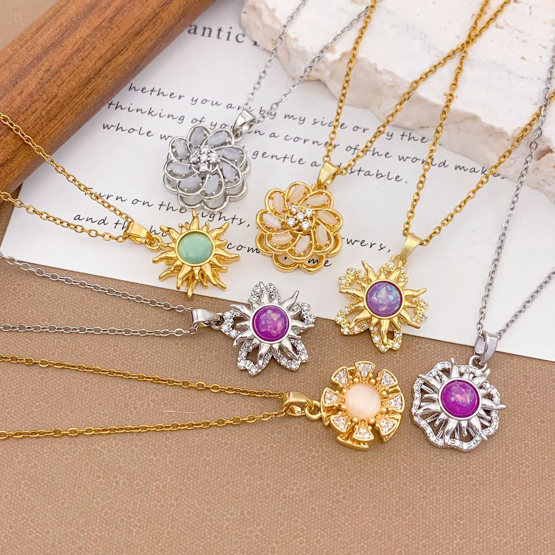 项链旋转太阳花朵项链配饰女轻奢小众设计高级感跨境欧美热卖配饰