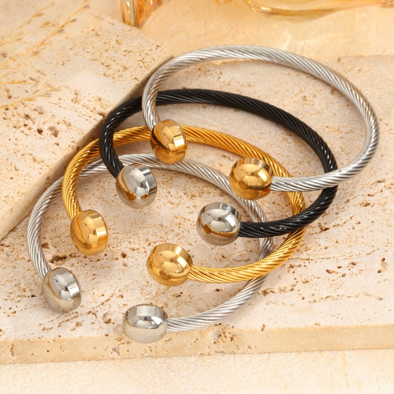 European and American Popular Steel Wire Rope Bracelet Cable Rope Bracelet for Men and Women, Vintage Punk Stainless Steel Open Bracelet Wholesale