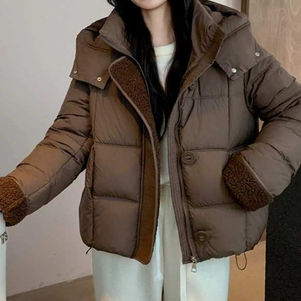 Женская мода дизайн с большой пряжкой и воротником с капюшоном