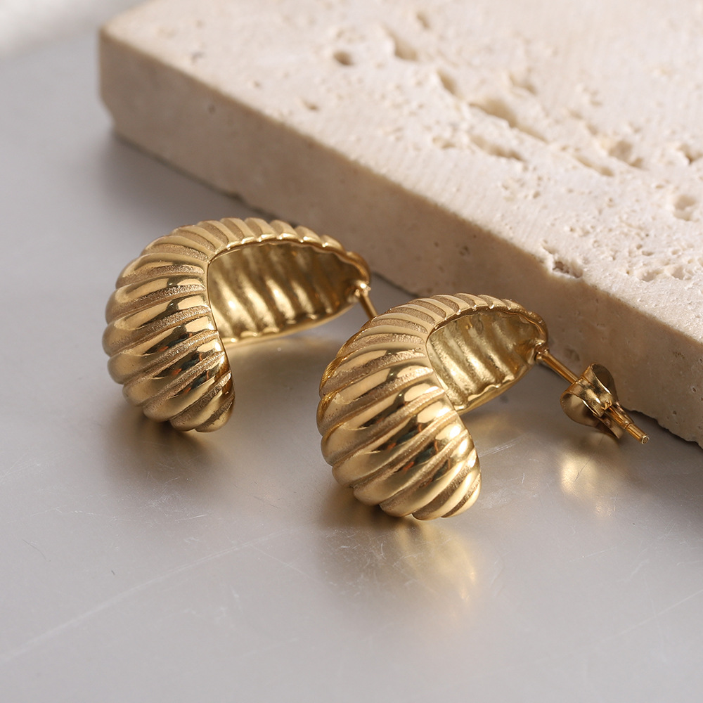Plating Design 1 Pair Simple Style Stripe Water Droplets Plating Stainless Steel 18k Gold Plated Ear Studs