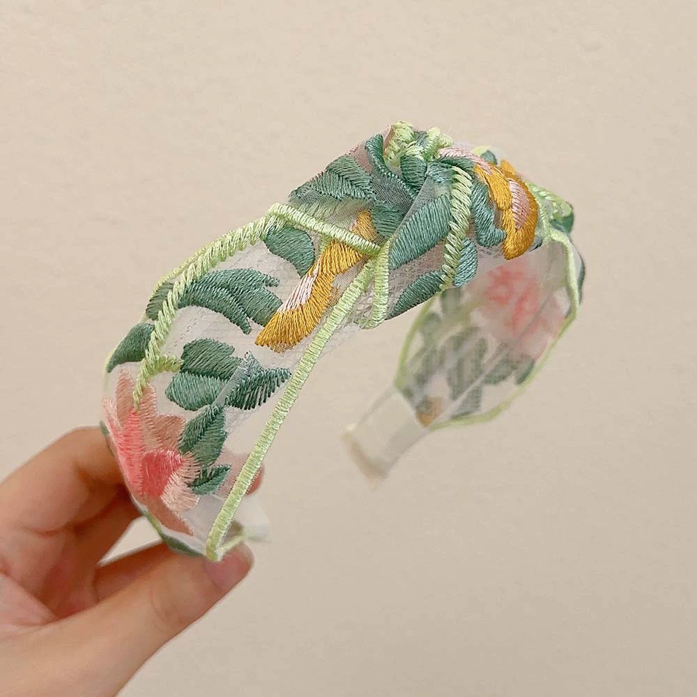 Headband, embroidered Chinese-style floral fresh hair accessory, universal fit, 8×8×1 cm