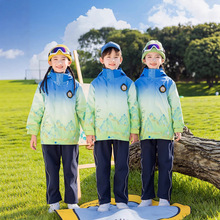 幼儿园园服套装秋冬装新款冲锋衣可拆卸内胆三件套男女孩运动班服