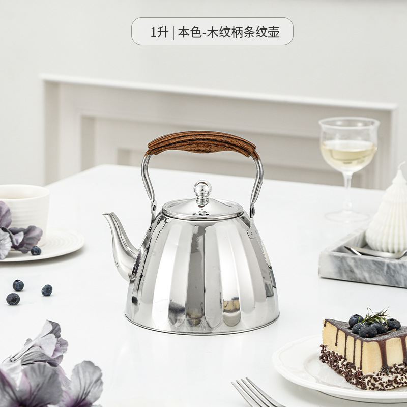 내추럴 컬러의 나뭇결 손잡이