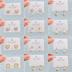 Liyin/Libeliying 新しいパール蝶のイヤリング女性のためのライト高級優しい気質シンプルなイヤリングシルバー針イヤリング
