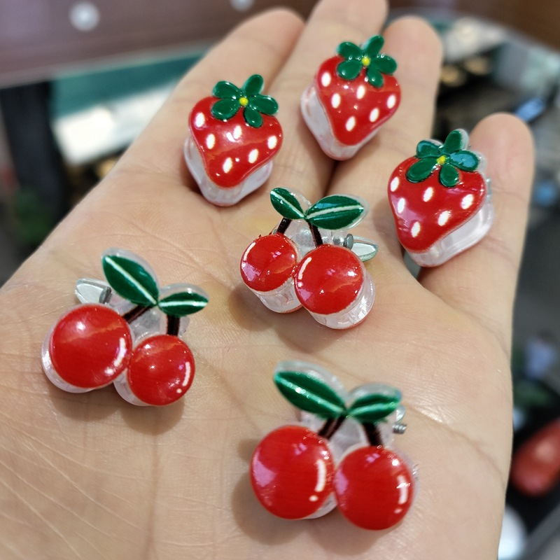 Small cartoon children's cute crab pin