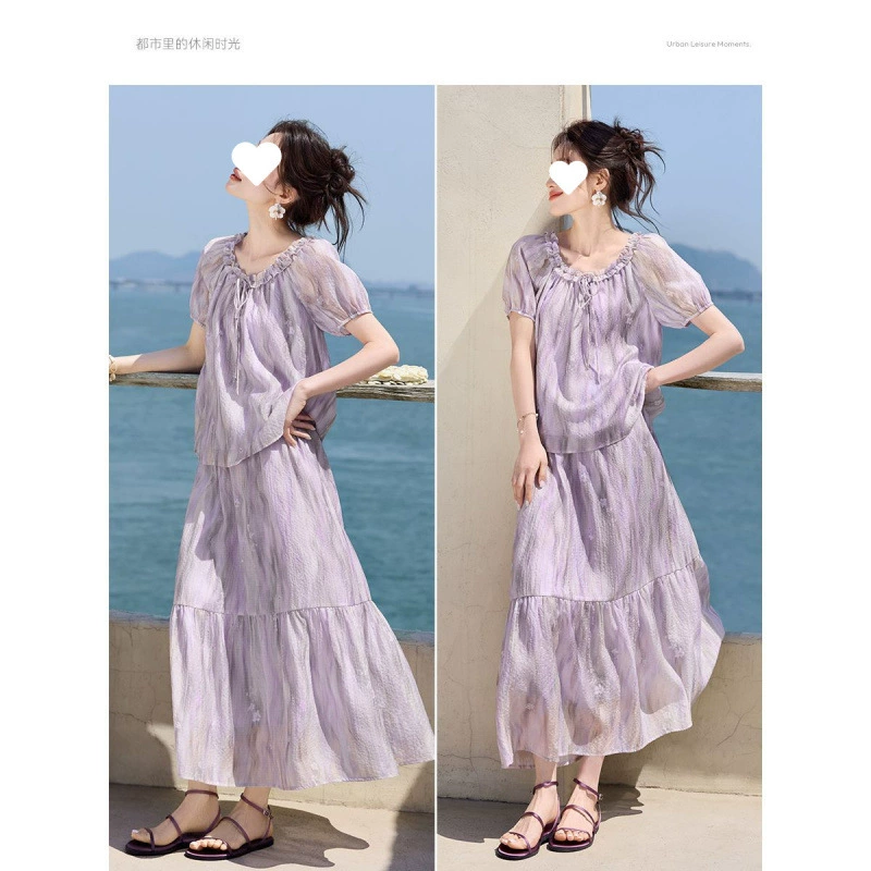 Летний костюм 2025 года, новый стиль, простой, повседневный, на одно плечо, с пышными рукавами и размазанным принтом