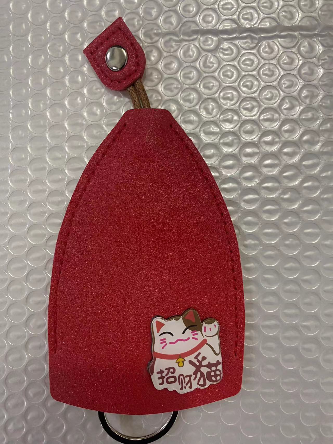 빨간 행운의 고양이