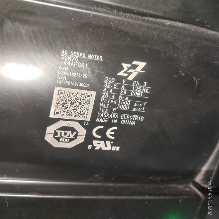 SGM7G-44AFC61电机SGMJV-08ADA61 SGDV-5R5A11A SGD7S-330A00B202