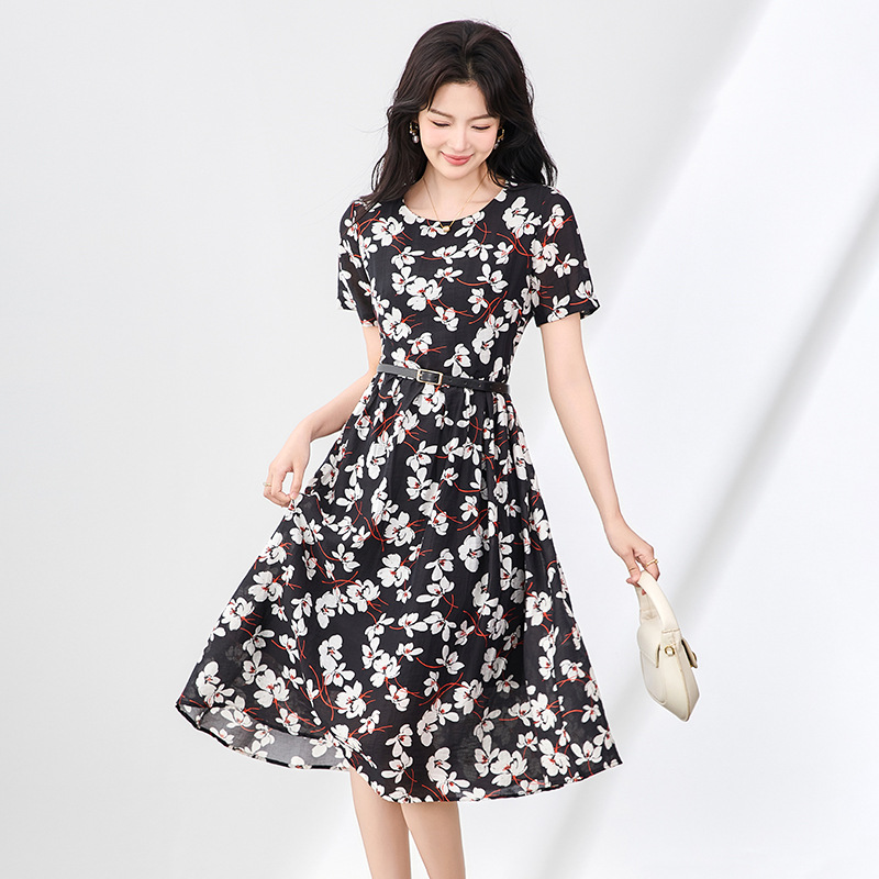Váy maxi nữ tay ngắn thắt lưng chất liệu Tencel linen in họa tiết — Màu đen