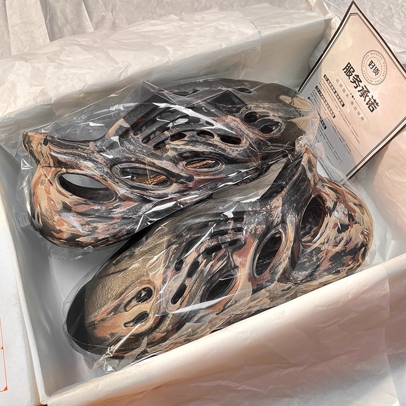 Coconut Croc Shoes for Men and Women Black Colorful Summer Sand Gray Deodorant Anti-Slip Outdoor Wear Eva Integrated Slippers