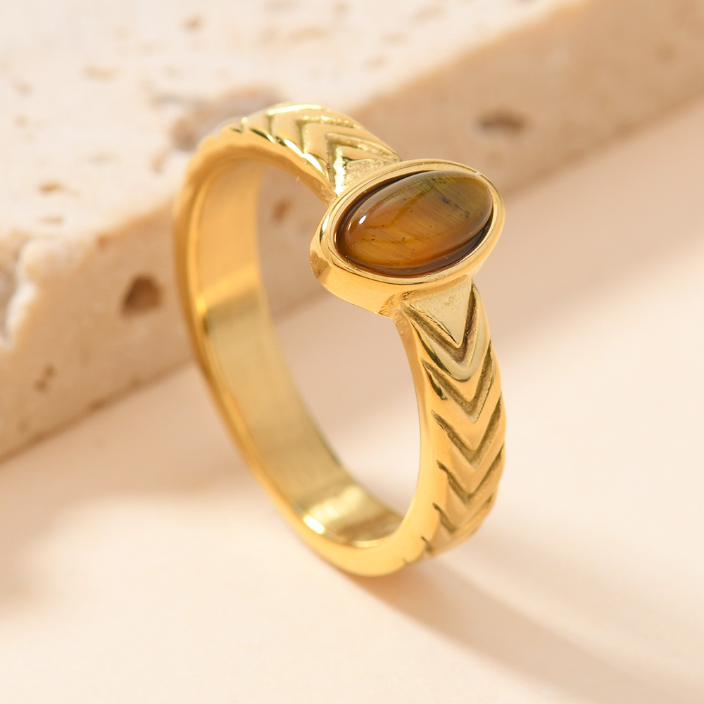 Diseño transfronterizo, fundición ovalada, piedra natural, anillo de acero de titanio, hermosa moda, joyería de acero inoxidable chapada en oro de 18k image 2