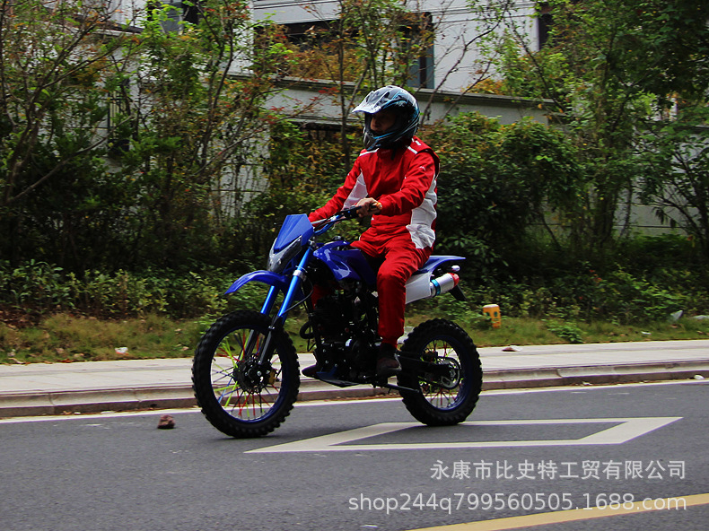 150Cc Two-Wheeled Off-Road Motorcycle for Adults, Mountain Bike with Clutch, Suitable for Mid-High Level Racing, Fuel-Powered Motorcycle