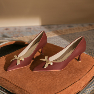 6102 wine red wedding shoes fashionable high heels Xiuhe clothing pointed stiletto heel new red Chinese women's single-layer shoes