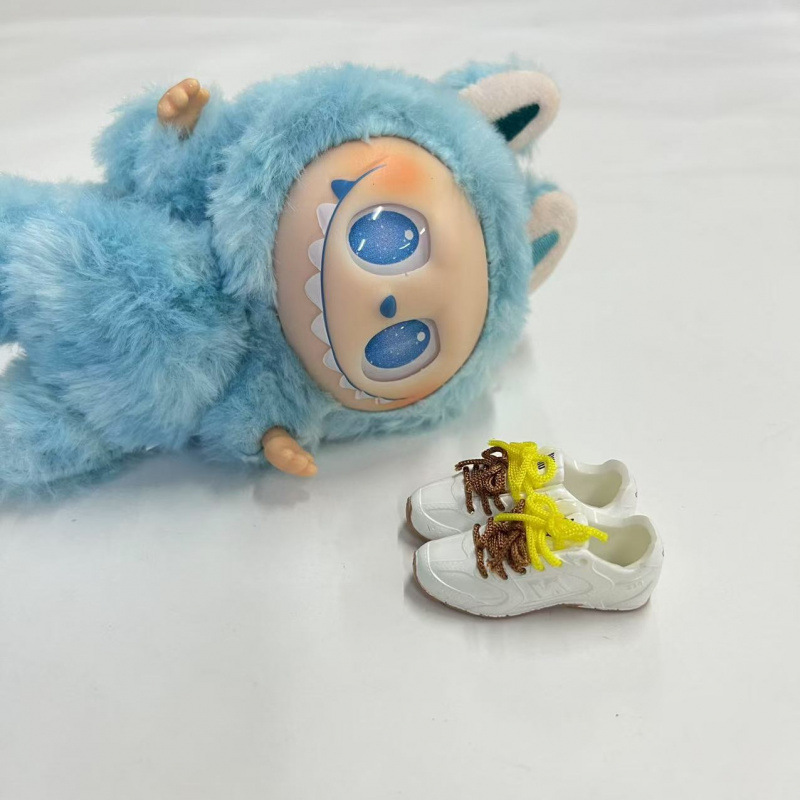 LABUBU Zapatos Rabu Ropa de bebé 17cm felpa vinilo bolso de muñeca colgante para zapatos desnudos caja ciega