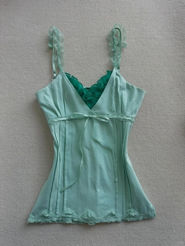 Purely desirable American retro sexy vintage mint green faux two-piece lace camisole top Purely desirable American retro sexy vintage mint green faux two-piece lace camisole top