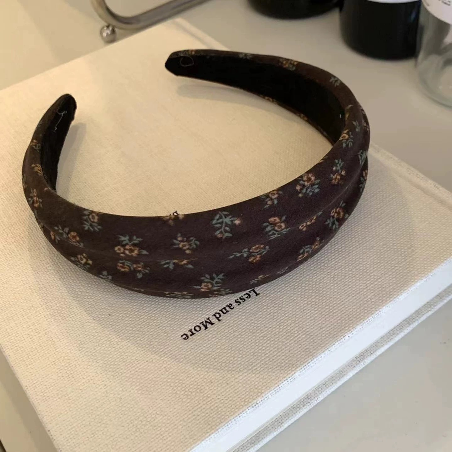 # 5 brown floral wide-brimmed headband