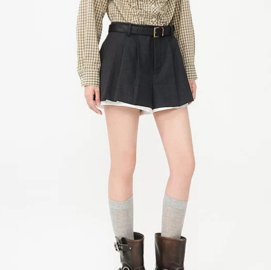 Dissu Same Style Shorts 2026 Spring New Commuter Two-Piece Skirt with Pleated Design Pants for Women Original Factory Fabric