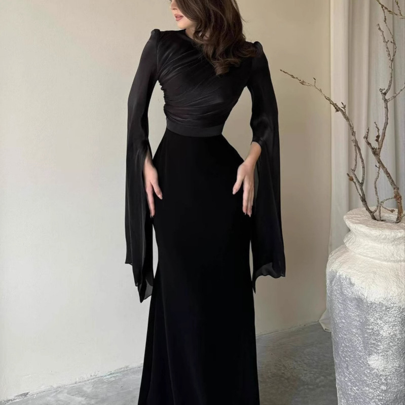 2025 European and American Amazon Cross-Border Foreign Trade Autumn Round Neck Batwing Sleeve Dress Slim Fit Light Luxury Sexy Dress for Women 2025 European and American Amazon Cross-Border Foreign Trade Autumn Round Neck Batwing Sleeve Dress Slim Fit Light Luxury Sexy Dress for Women