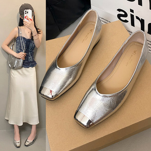 ��ʽƽ�׆�Ь�⴩Ů2025���¿�ȉ�����ȹ�Ӭ�����ƤЬ��������Ь