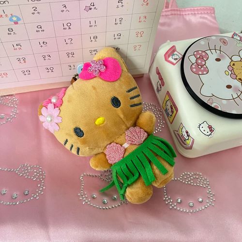 Cartoon internet celebrity KT series grass skirt KT keychain pendant doll girl backpack jewelry small doll wholesale