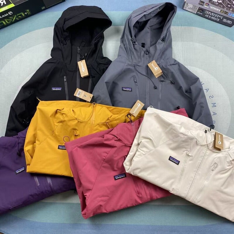 Cross-Border 26 Spring New Outdoor Hooded Softshell Windproof Jacket for Men and Women, Waterproof Jacket, Couple's Obsidian Black Cross-Border 26 Spring New Outdoor Hooded Softshell Windproof Jacket for Men and Women, Waterproof Jacket, Couple's Obsidian Black