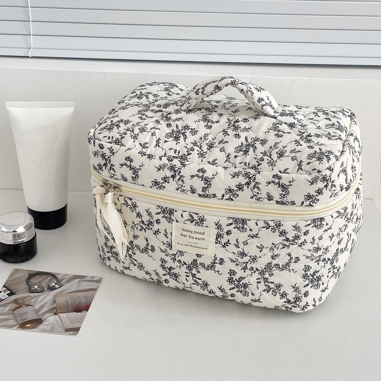 All Seasons Season Classic Style Ditsy Floral Cotton Square Makeup Bags