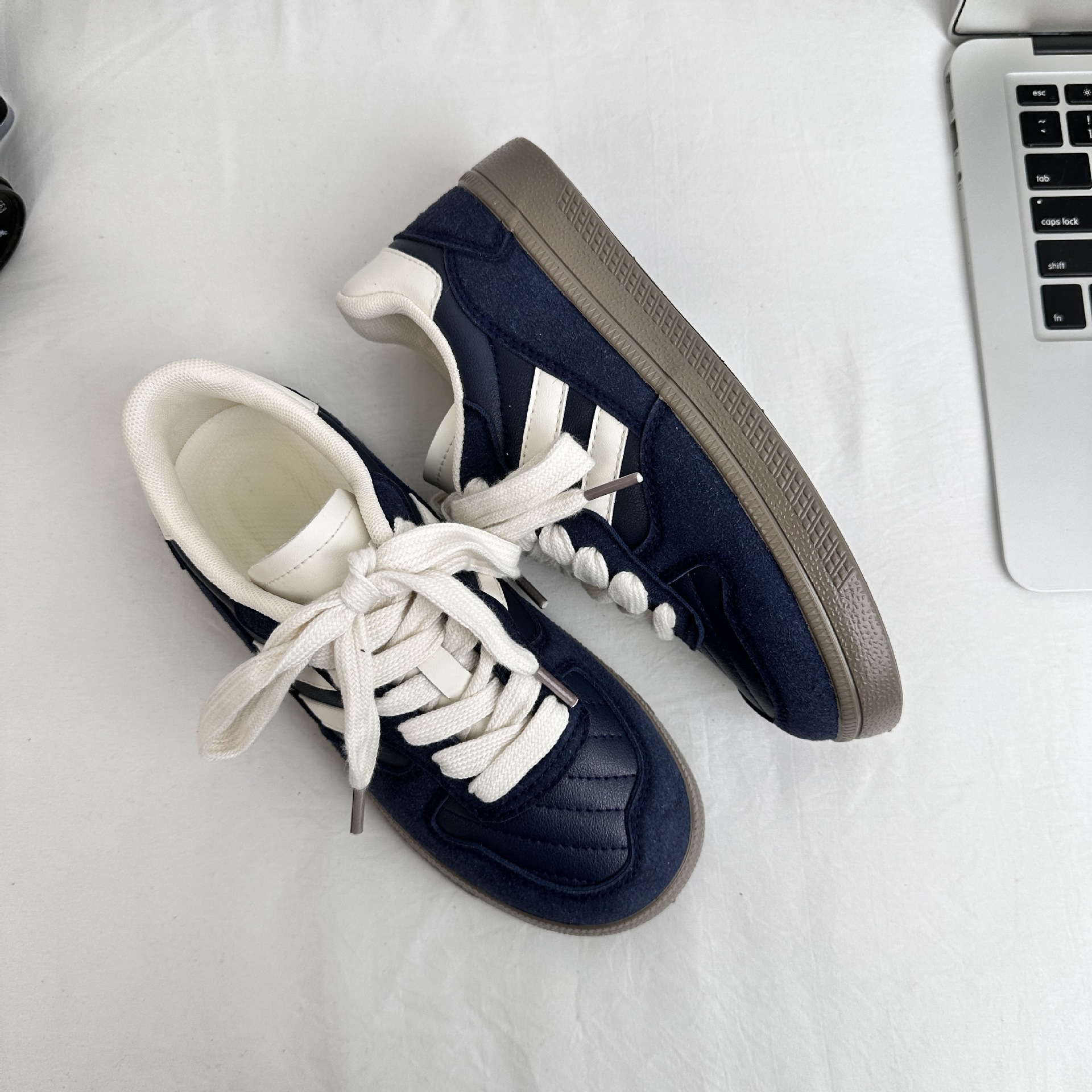 Yuanbo Hong Kong viento tendencia moral zapatos de entrenamiento femenino zapatos de lona de todo fósforo de nicho de corte bajo para estudiantes
