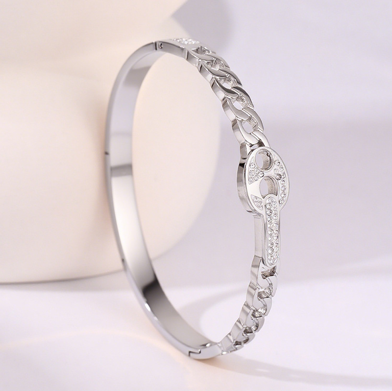 欧美热销titanium steel bracelet小众设计钥匙镶钻钛钢手镯批发|undefined