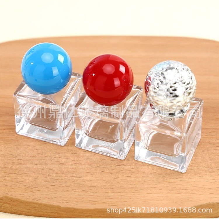 厂家现货批发四方香水瓶透明化妆品分装瓶球盖小样玻璃空瓶子包装