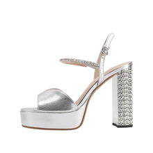 夏季新款金属皮厚底珍珠链宴会鞋圆头水钻超高跟一字带凉鞋超大码