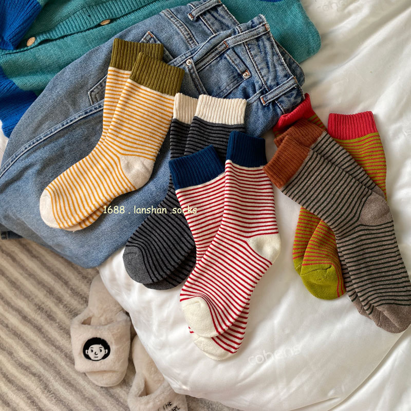 Winter thickened warm contrast color striped American retro style mid-calf women's socks little red book popular soft chic Terry socks