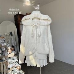 捕捉白月光秋季新款软糯连帽针织衫宽松纯欲口袋白色毛衣外套冰丝