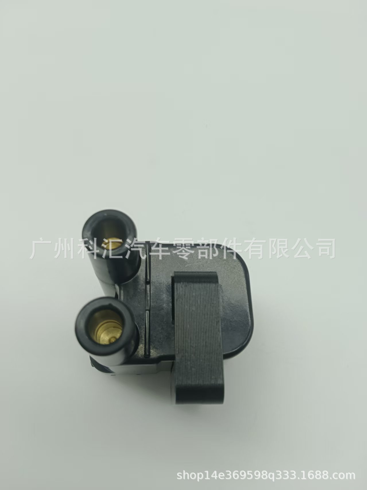 Cross-Border Factory Price Ignition Coil Uf143 Md184230 Md179787 Md334558 Md346835