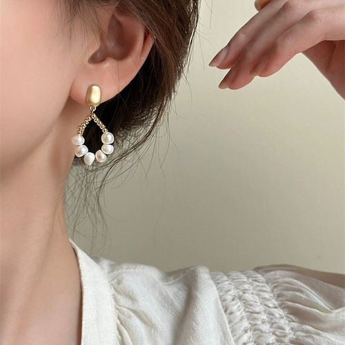 Freshwater Pearl Drop-Shaped Geometric Earrings for Women, French-Style Irregular 925 Silver Needles, Lightweight Luxury Feel, Elegant Stud Earrings