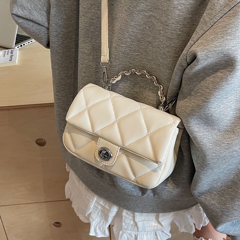Bolso diagonal simple 2025 moda femenina todo fósforo Lingge fragante bolso de mensajero verano nuevo estilo pequeño bolso cuadrado pequeño