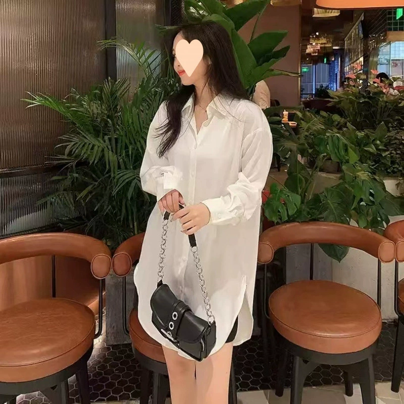 Нишевая белая женская рубашка средней длины из ацетатного шелкового атласа, вдохновленная дизайном, закрывает бедра, многослойная, свободная рубашка больших размеров.