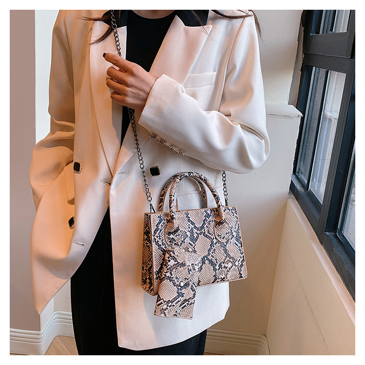 Elegante schlange muster einfache textur handb 2024 neue modische design einzelne schulter crossbody mutter kleine quadratische_voghion.com